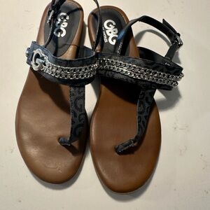 GBG Los Angeles Black T-Strap Sandals with Silver Chain Accents